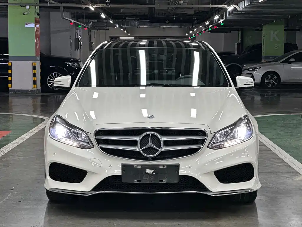 Mercedes-Benz E-Class — миниатюра 2