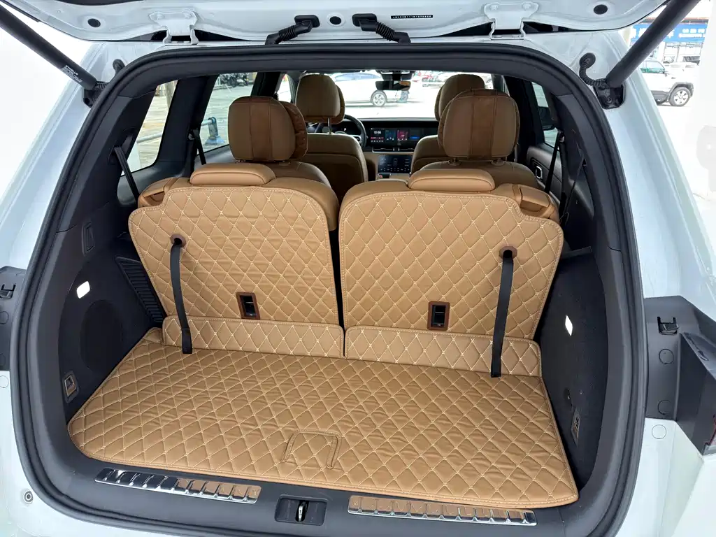 Li Auto Li ONE — миниатюра 13