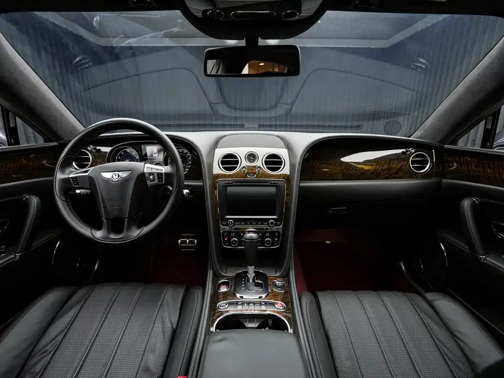 Bentley Flying Spur — миниатюра 8