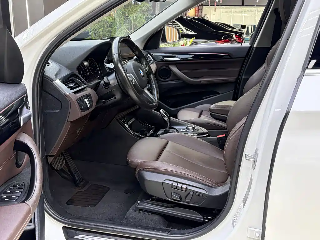 BMW X1 2020 sDrive20Li Premium