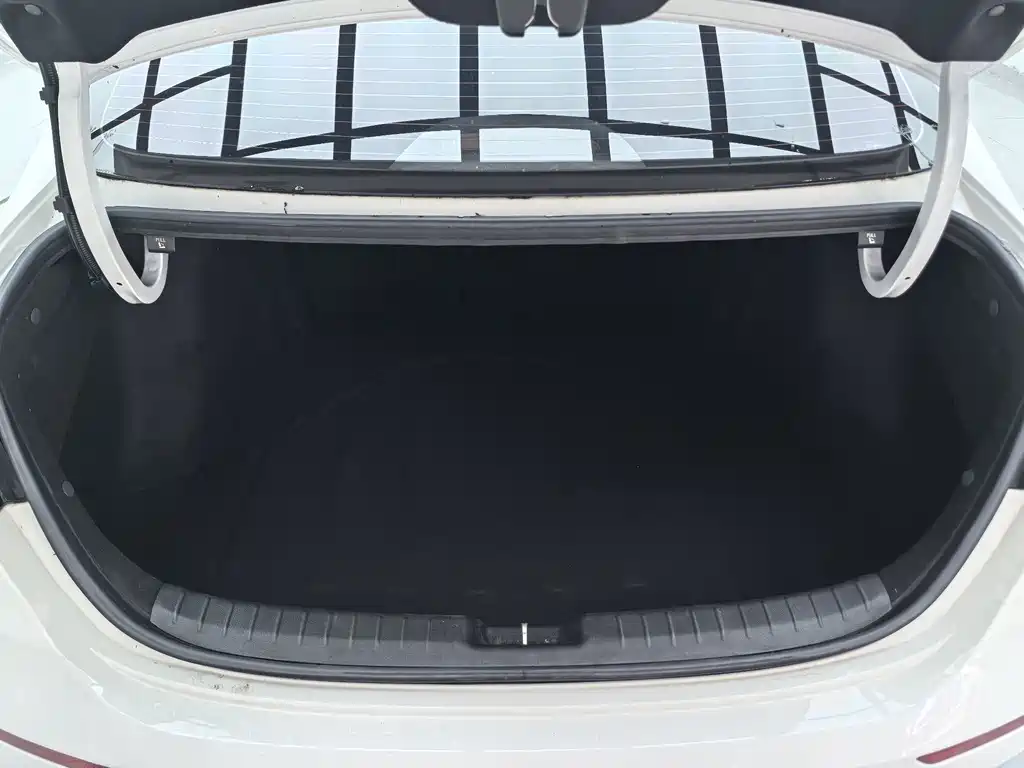 Kia K3 — миниатюра 16