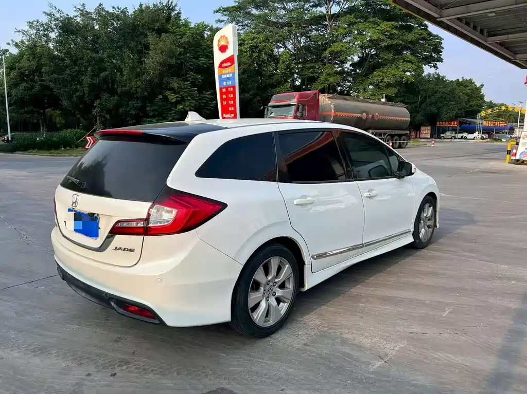 Honda Jade — миниатюра 5