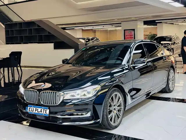 BMW 7-Series 2017 750 Li x Drive — фото 1
