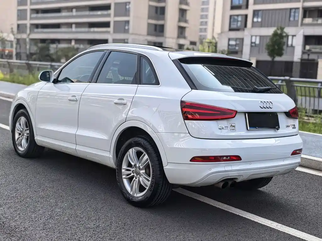 Audi Q3 — миниатюра 5