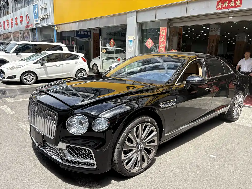 Купить Bentley Flying Spur