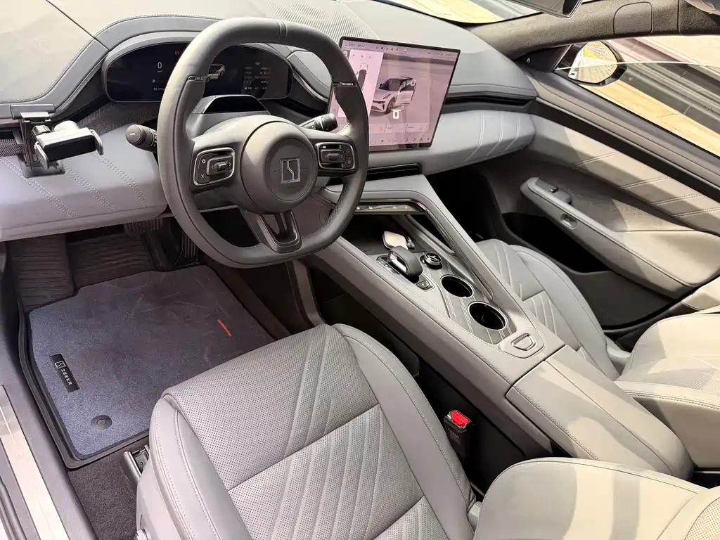 ZEEKR EXTREME KRYPTON 001