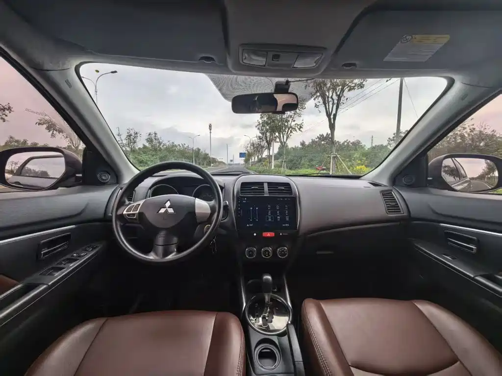 Mitsubishi ASX — миниатюра 9