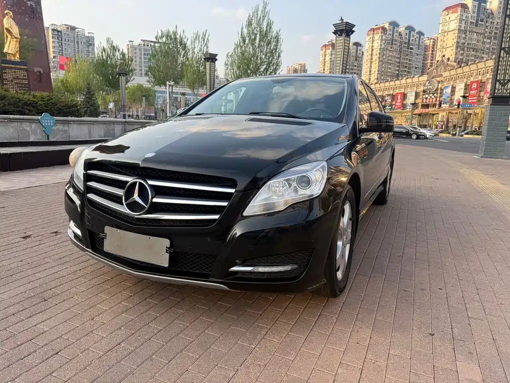 Mercedes-Benz R-Class 2015