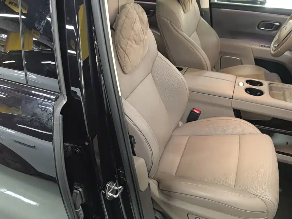 Li Auto Li i8 — миниатюра 25