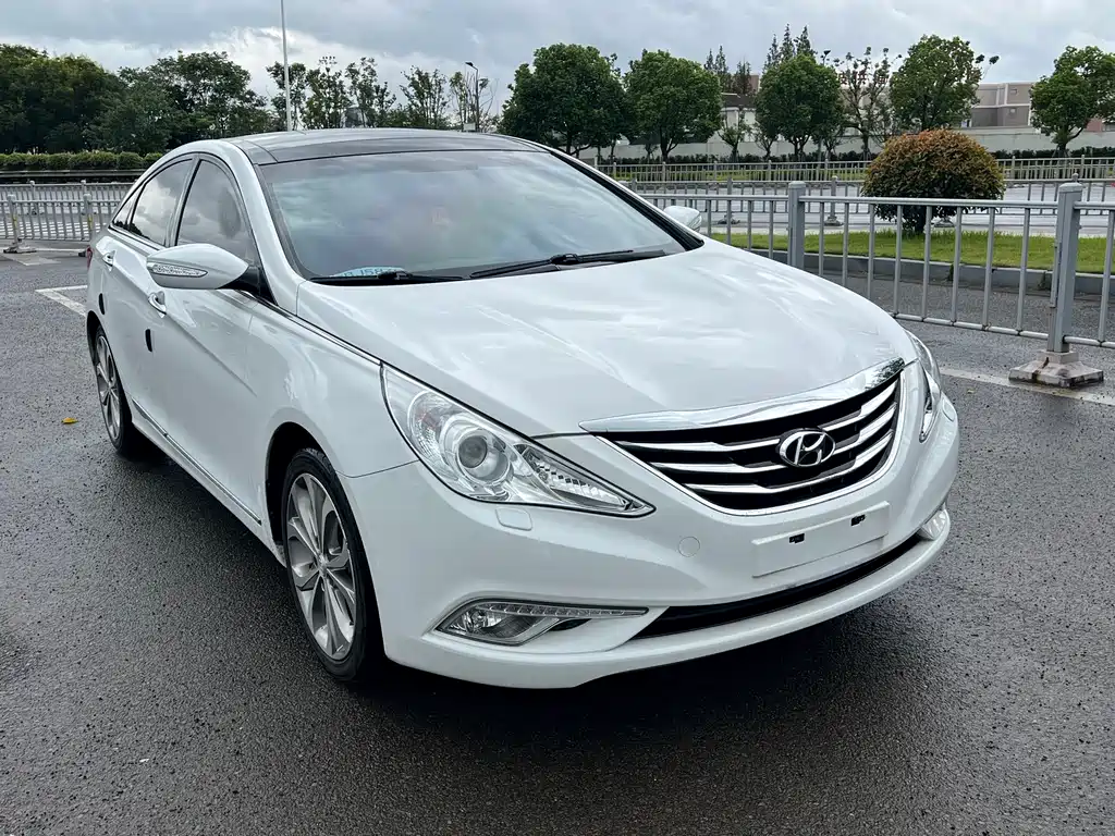 Hyundai Sonata — миниатюра 3