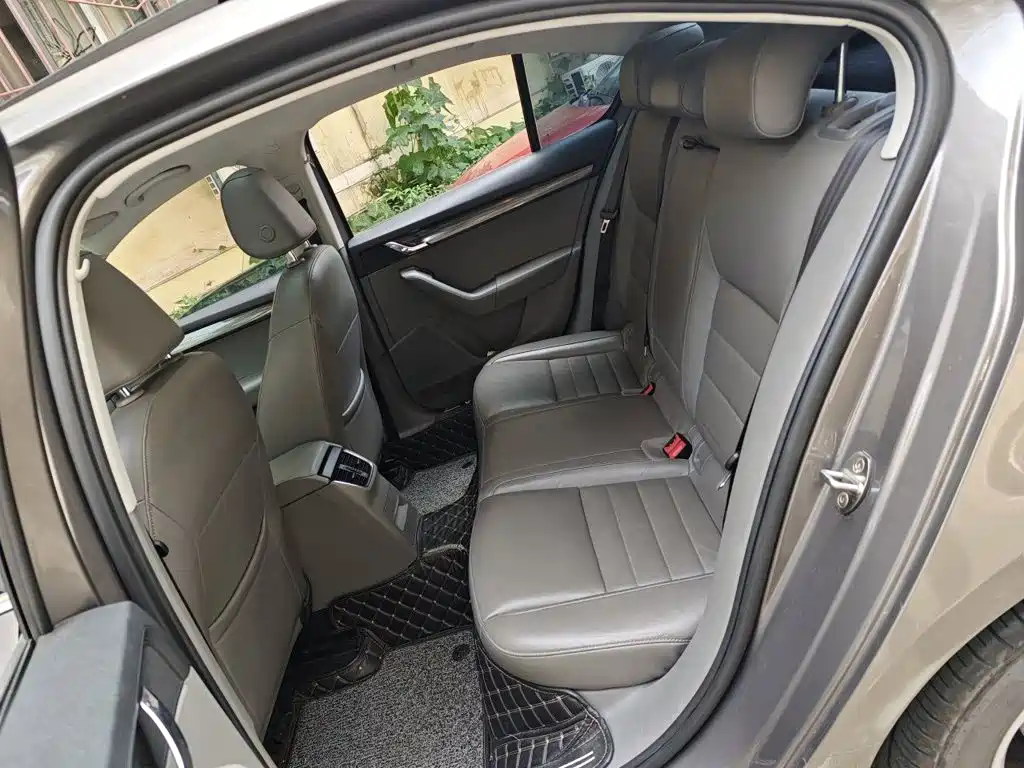 Skoda Octavia — миниатюра 18
