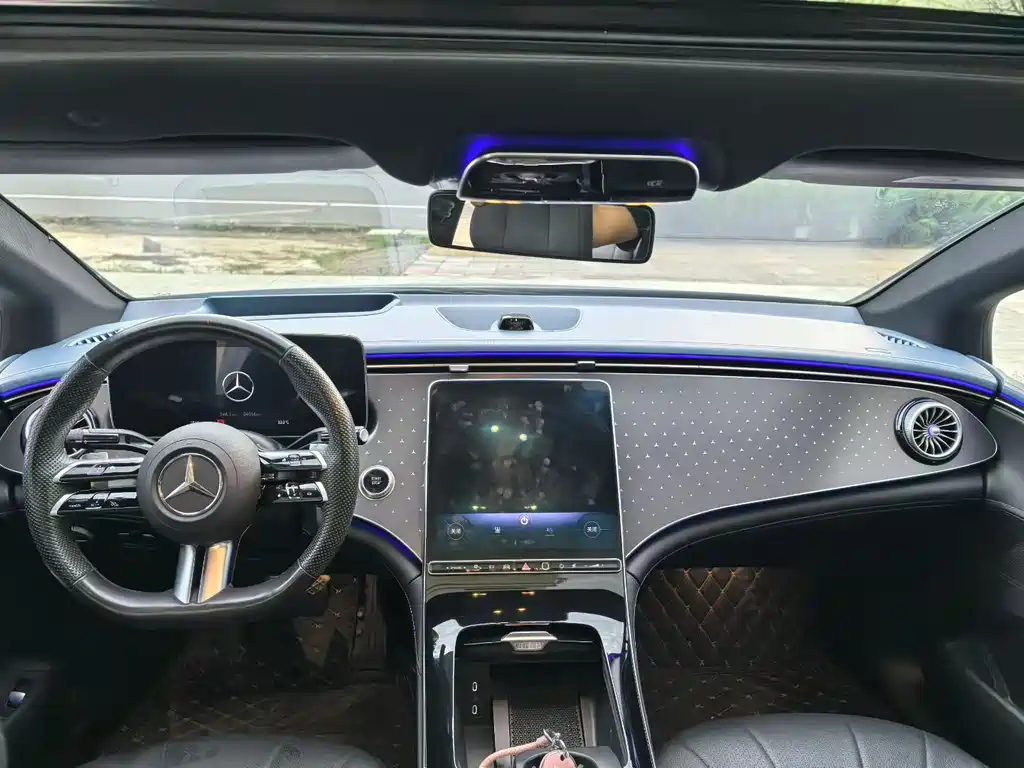 Mercedes-Benz EQE 2022 350