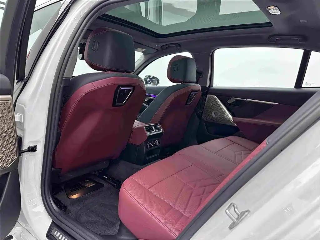BMW 5 Series — миниатюра 22