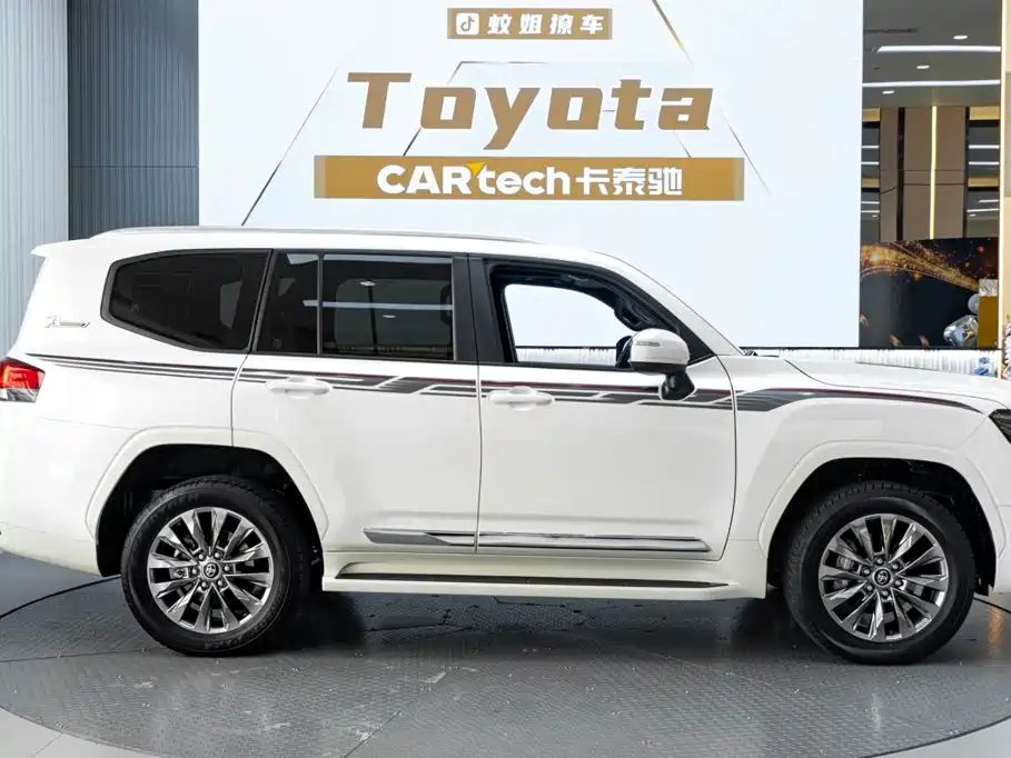 Toyota Land Cruiser — миниатюра 4