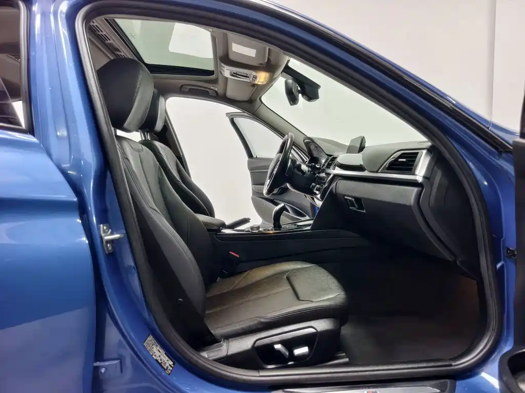 BMW 3 Series — миниатюра 14