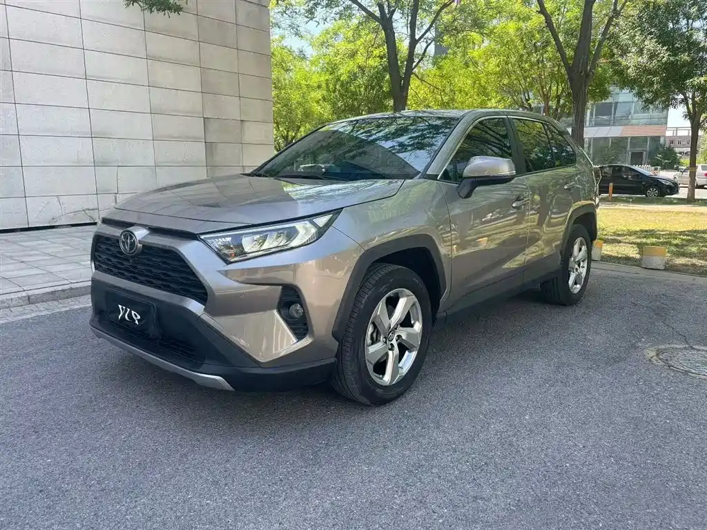 Toyota RAV4 2021