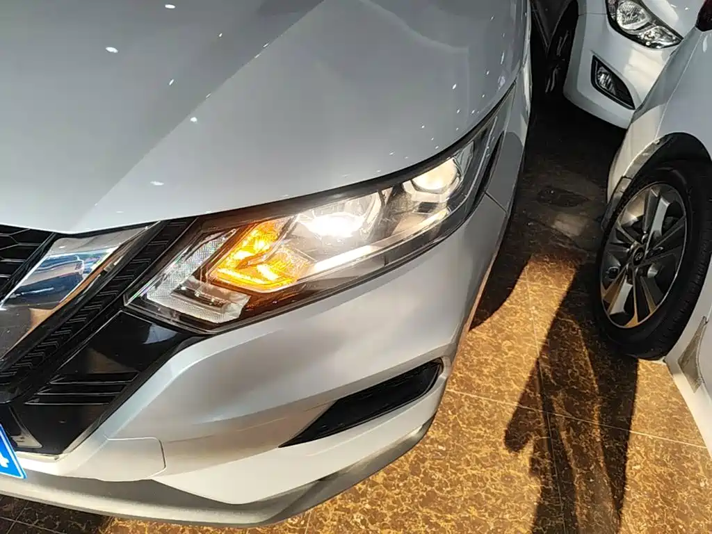 Nissan Qashqai — миниатюра 24