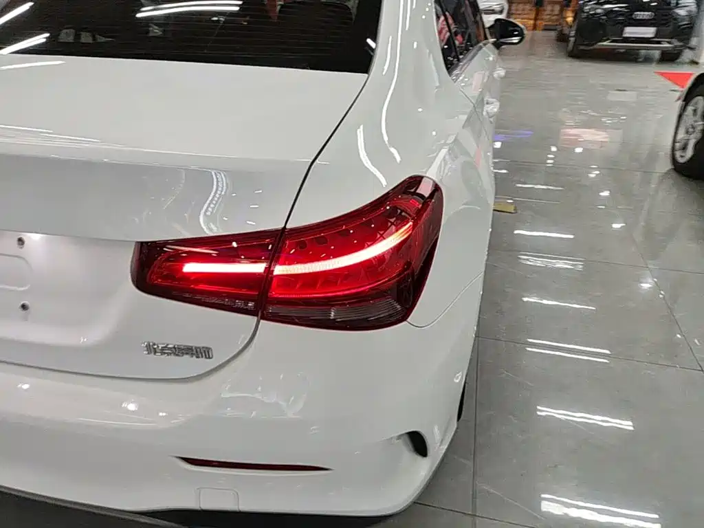Mercedes-Benz A-Class — миниатюра 8