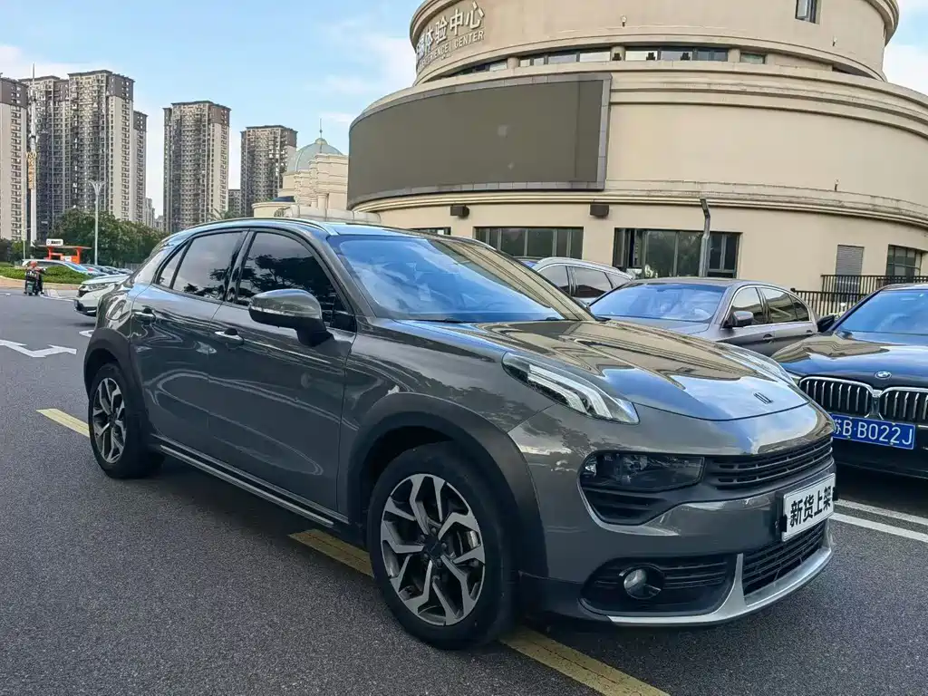 Lynk & Co 02 — миниатюра 3