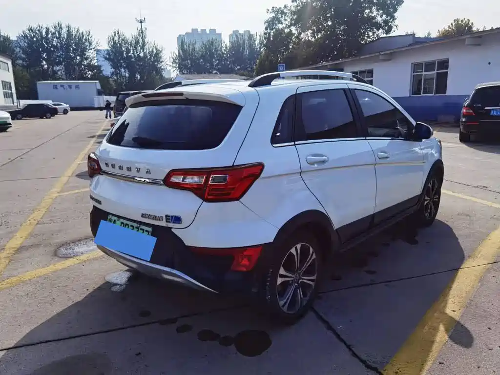 BAIC New Energy EX — миниатюра 4