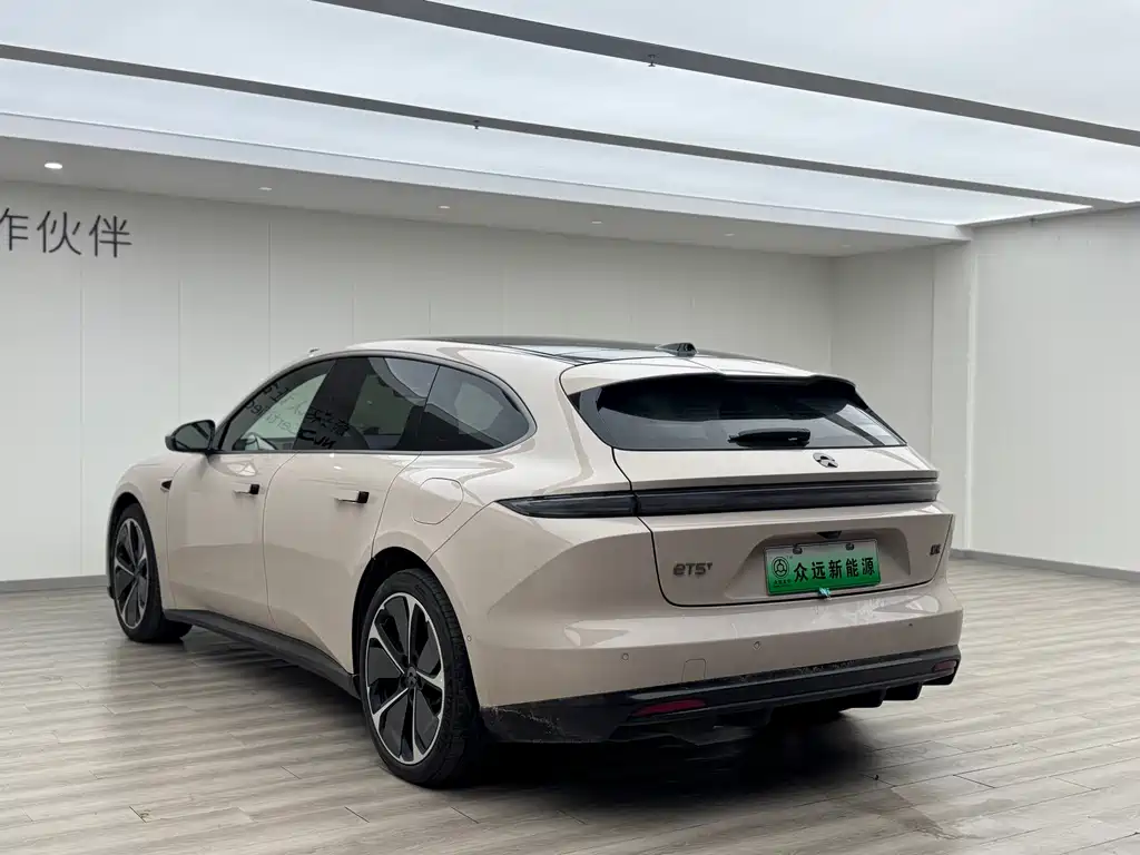 NIO ET5T 2025 75kWh Touring