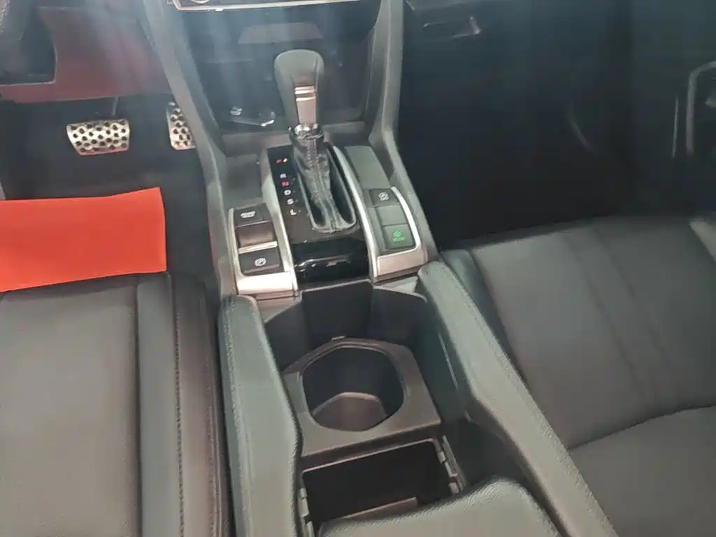 Honda Civic — миниатюра 13