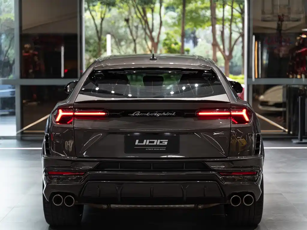 Lamborghini Urus — миниатюра 15