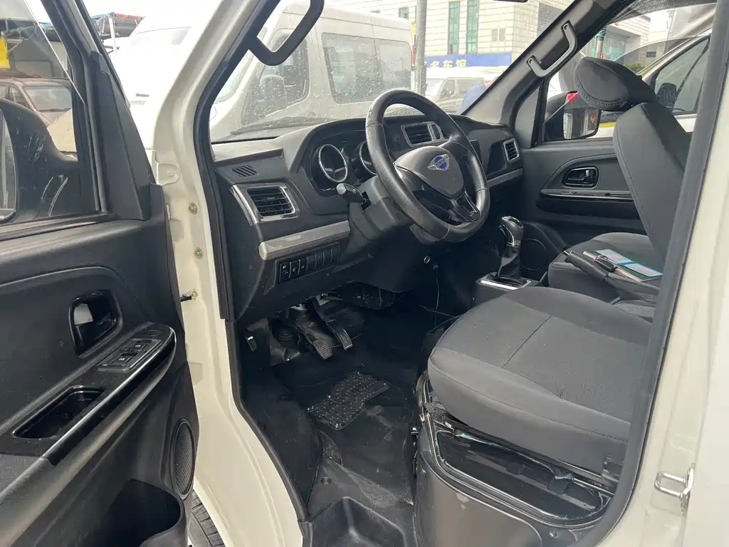 Foton EV6 — миниатюра 4