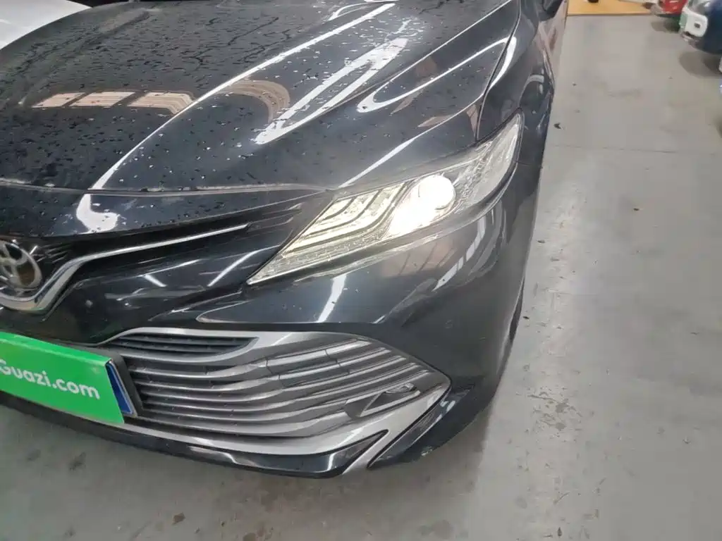 Toyota Camry — миниатюра 24