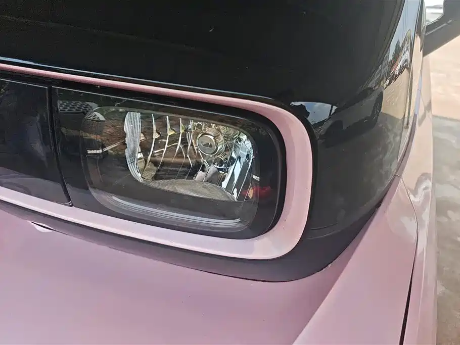 Baojun E300 — миниатюра 5