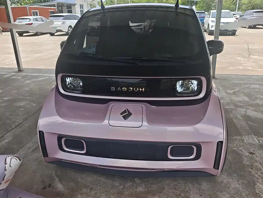 Baojun E300 — миниатюра 2