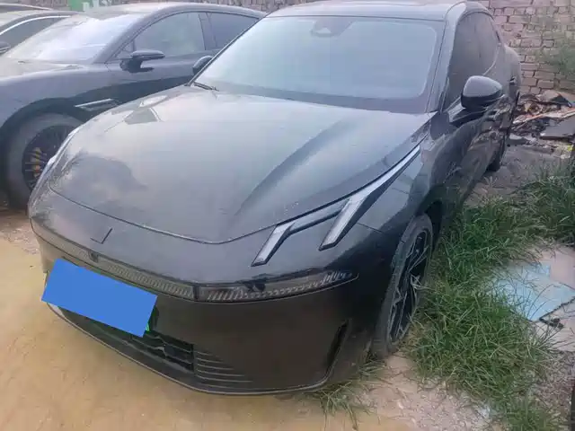 2025 Lynk & Co 07