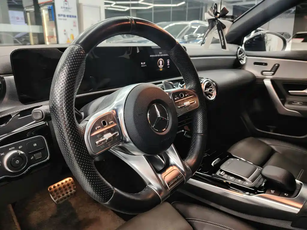 MERCEDES-BENZ A CLASS AMG