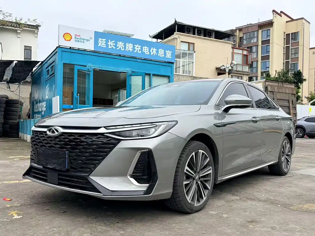 Chery Arrizo 8