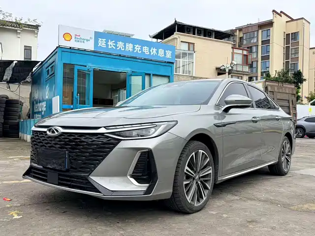 Chery Arrizo 8