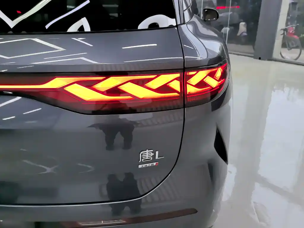 BYD Tang L — миниатюра 16