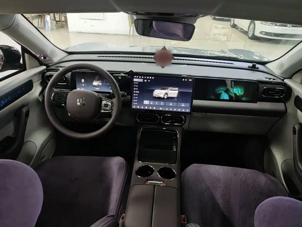 Leapmotor Leapmotor C11 — миниатюра 10