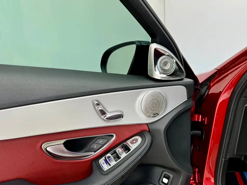 Mercedes-Benz C-Class — миниатюра 8