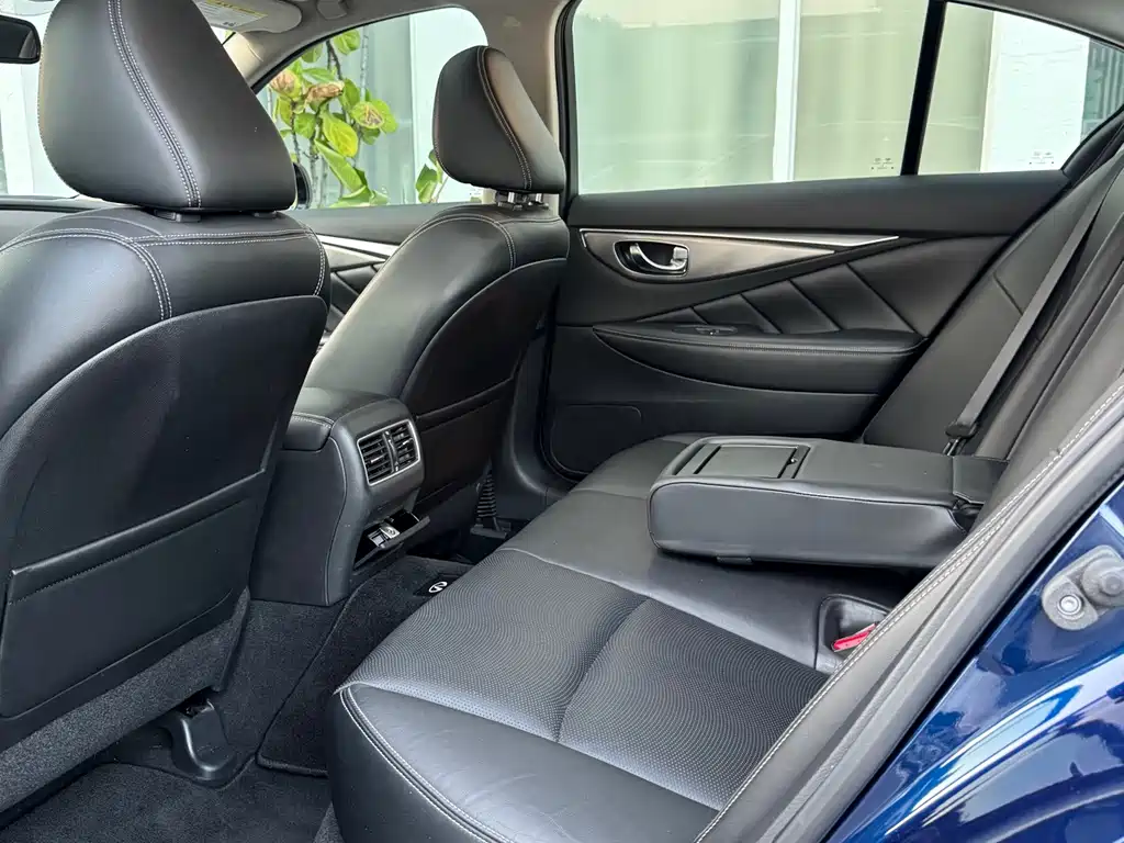 Infiniti Q50L — миниатюра 10