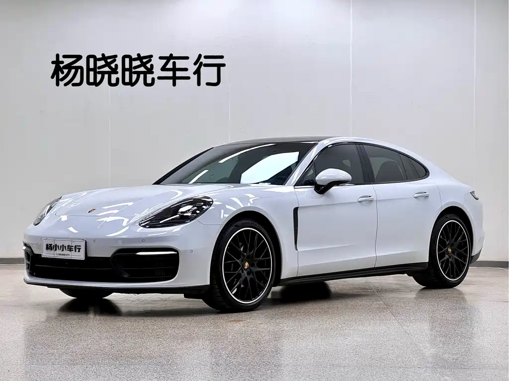 Porsche Panamera 2023