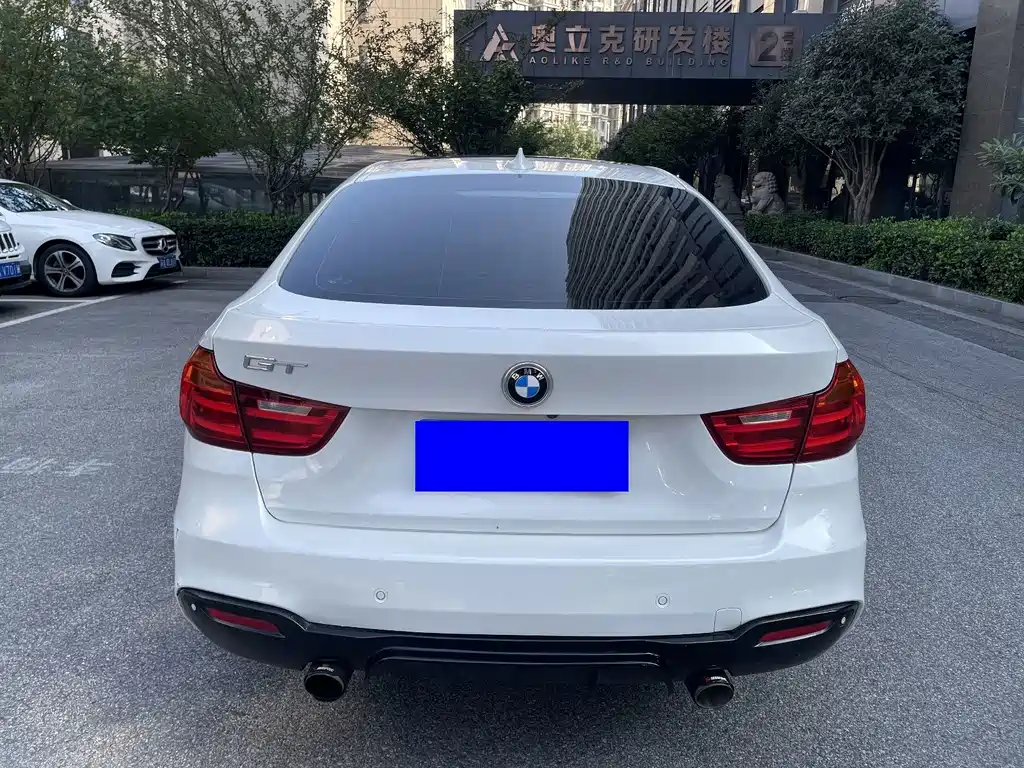 BMW 3 Series GT — миниатюра 5
