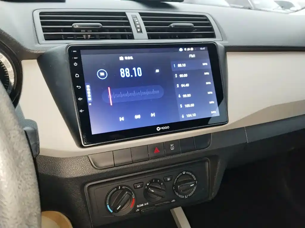 Skoda Fabia — миниатюра 13