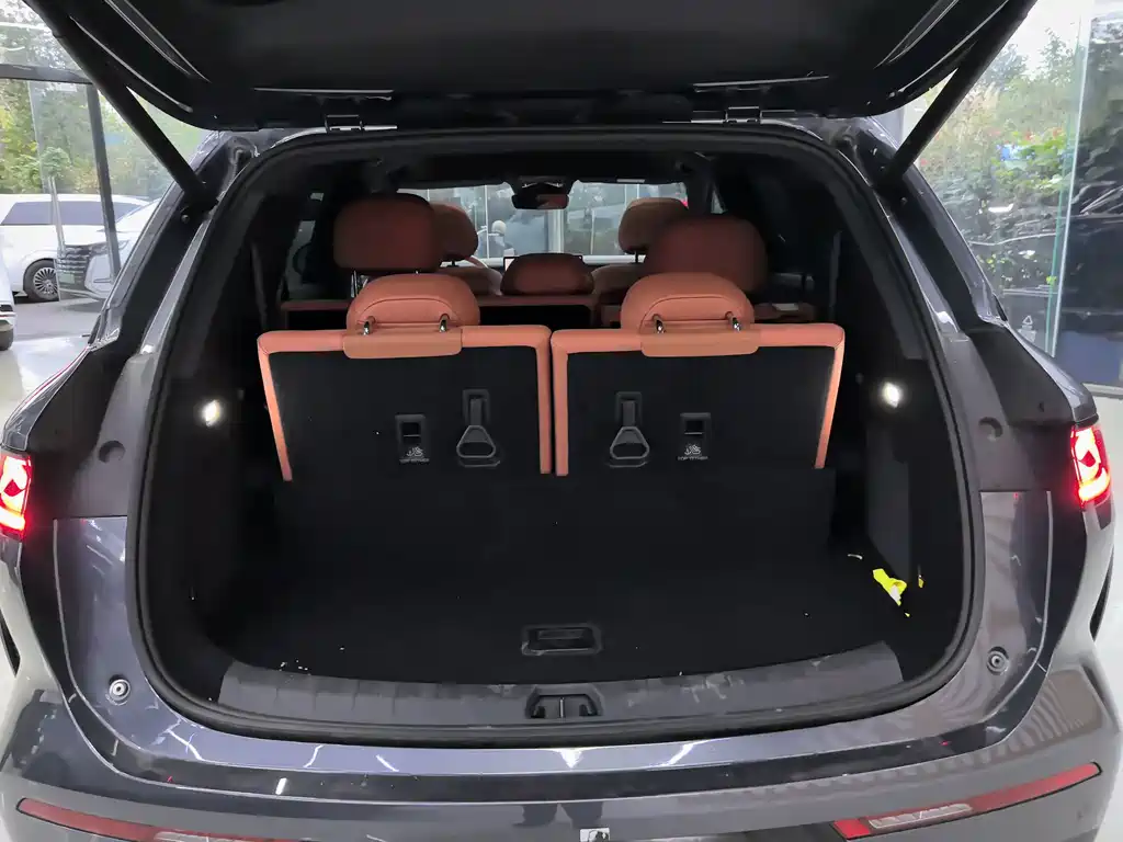 BYD Tang L — миниатюра 18