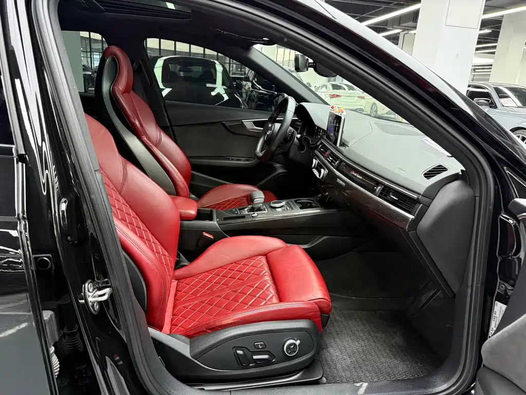 Audi S4 — миниатюра 11