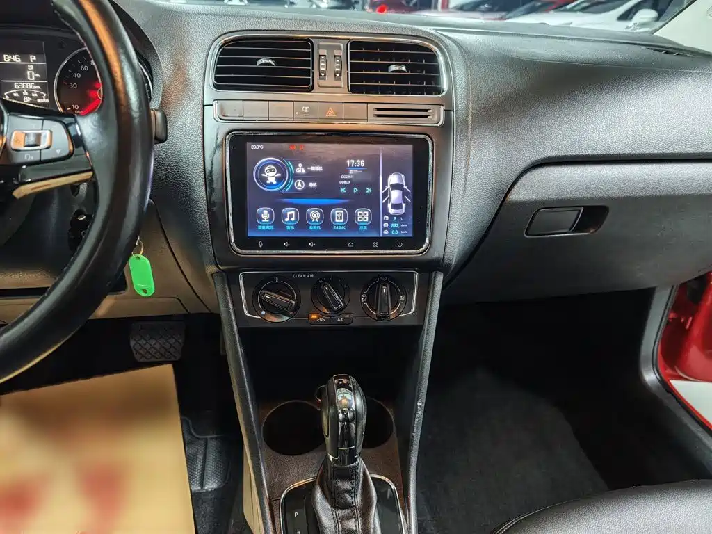 Volkswagen Polo — миниатюра 6