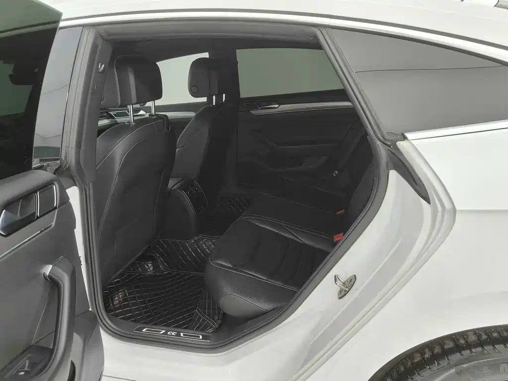 Volkswagen FAW - Passat CC CC 2020 330TSI VI