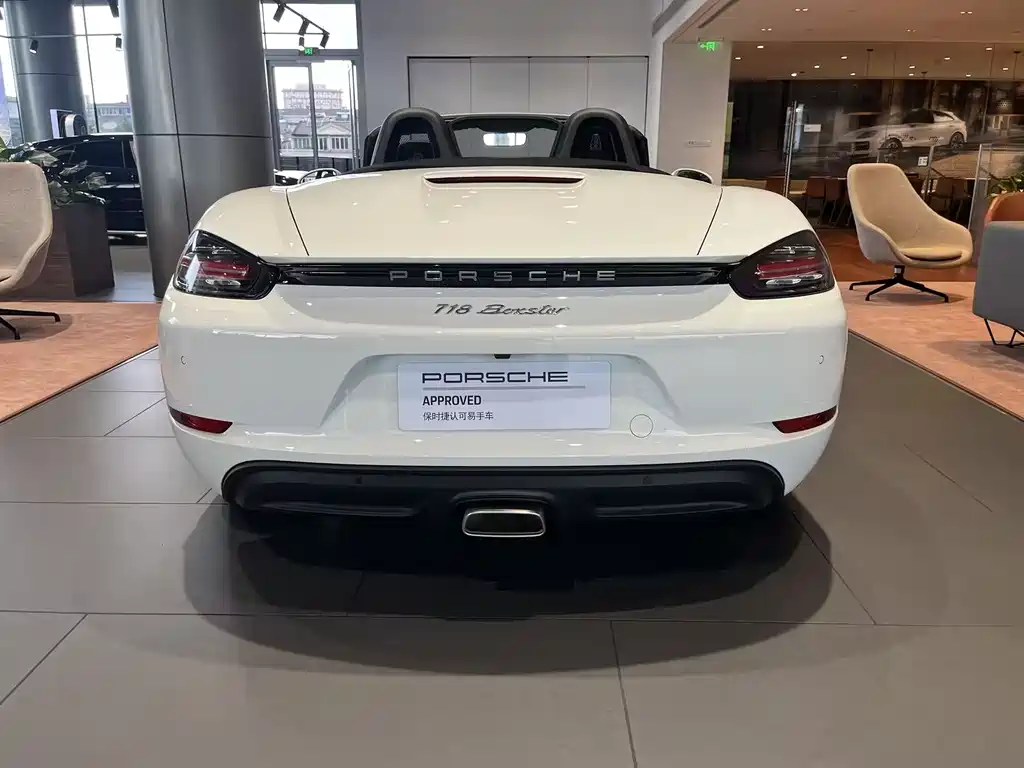 PORSCHE 718
