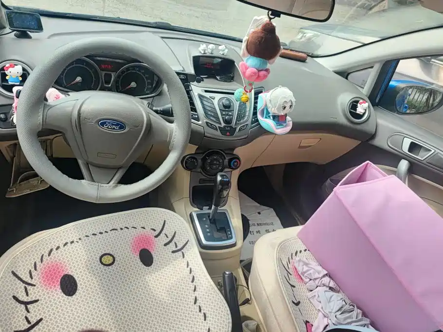 Ford Fiesta — миниатюра 12