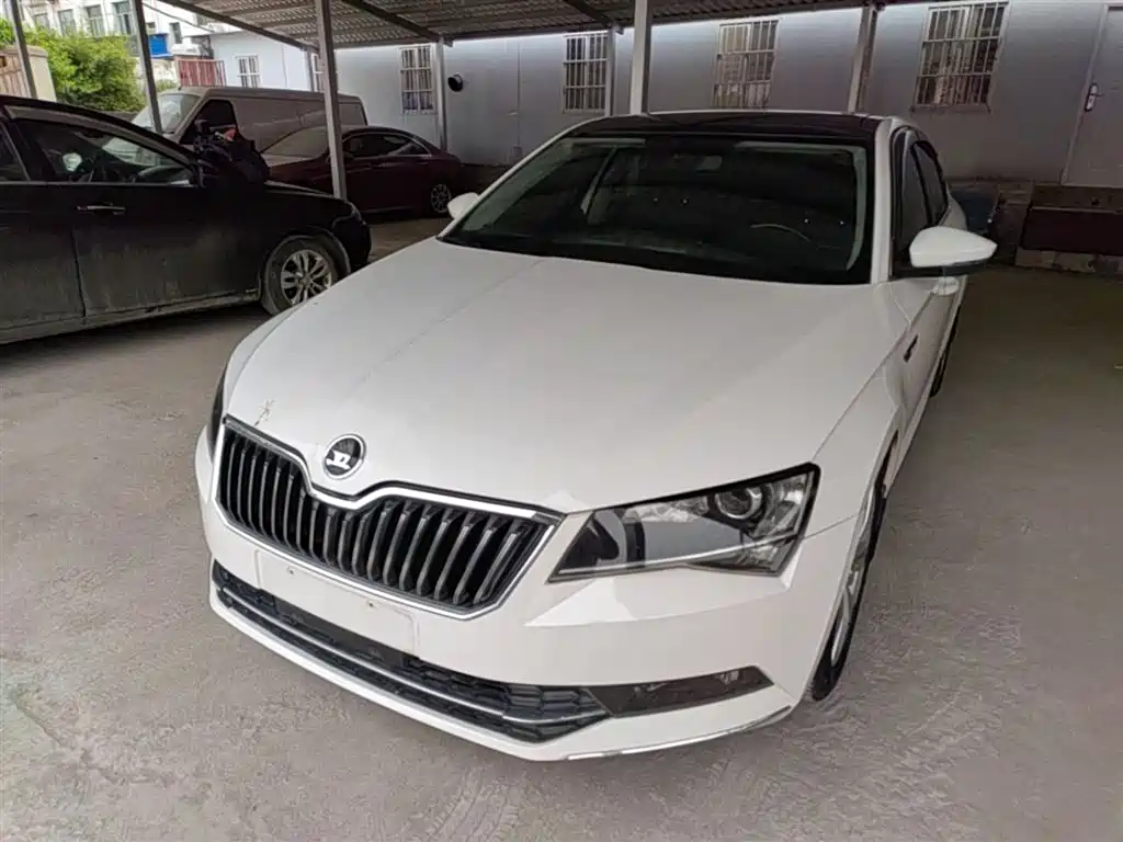 Skoda Superb 2016