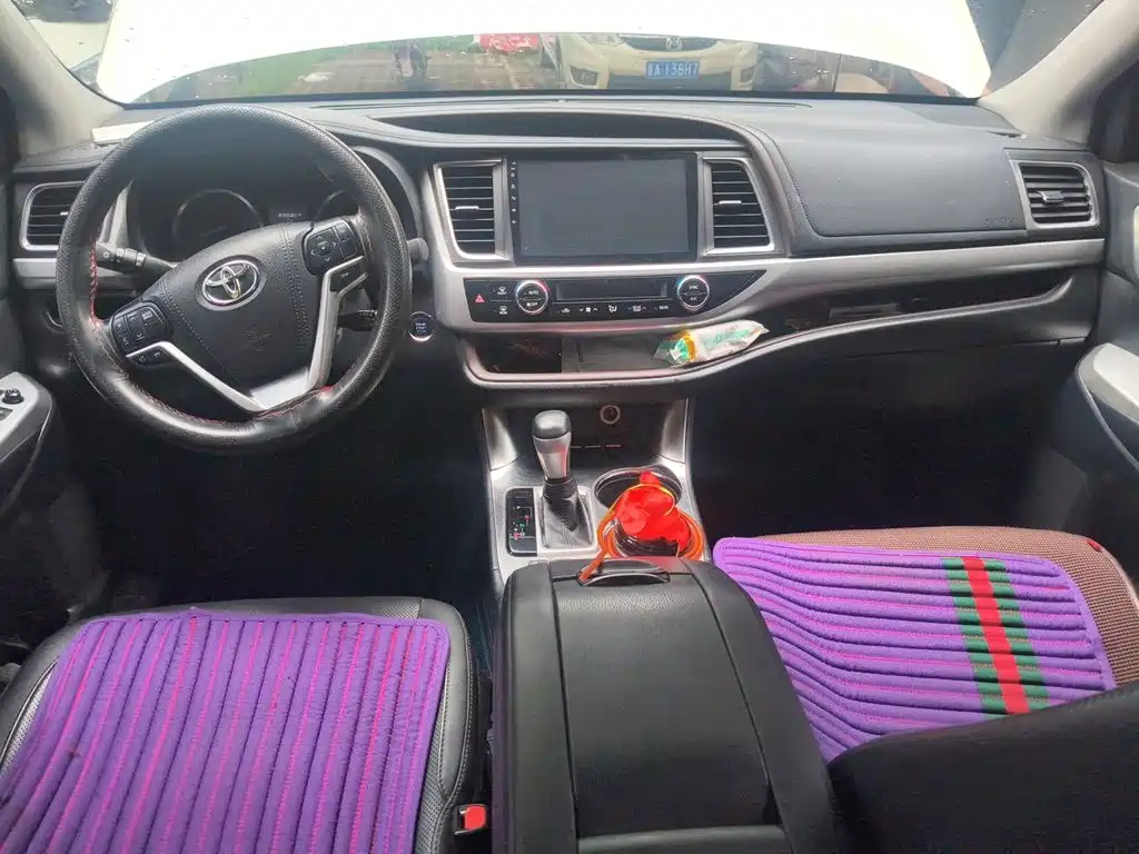 Toyota Highlander — миниатюра 5
